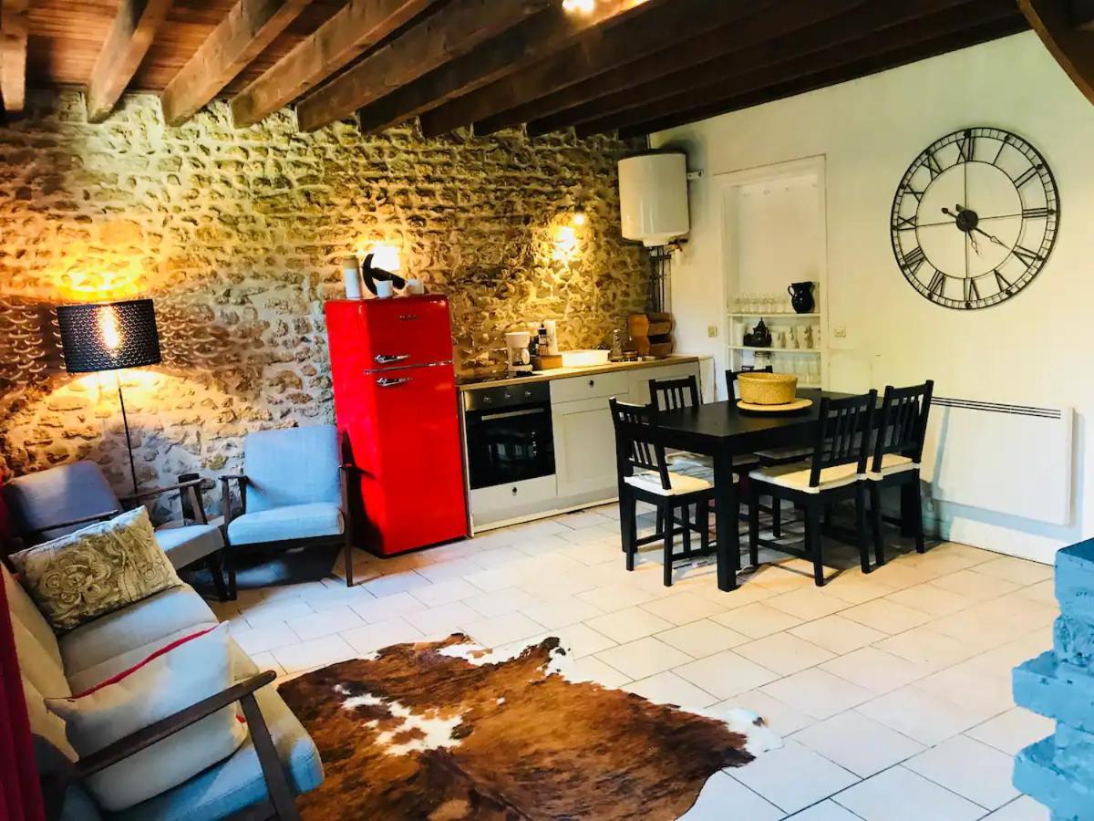 Вилла Jolie Maison Dans Le Perche Maheru Экстерьер фото